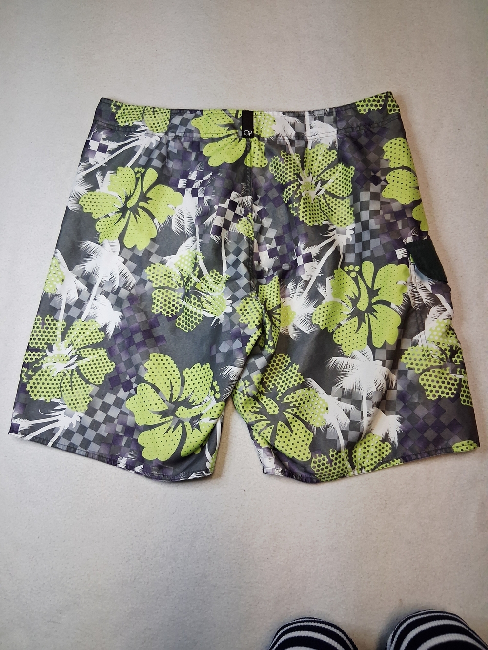OP Men's Lime Green & Gray Floral Board Shorts - Picture 6 of 7